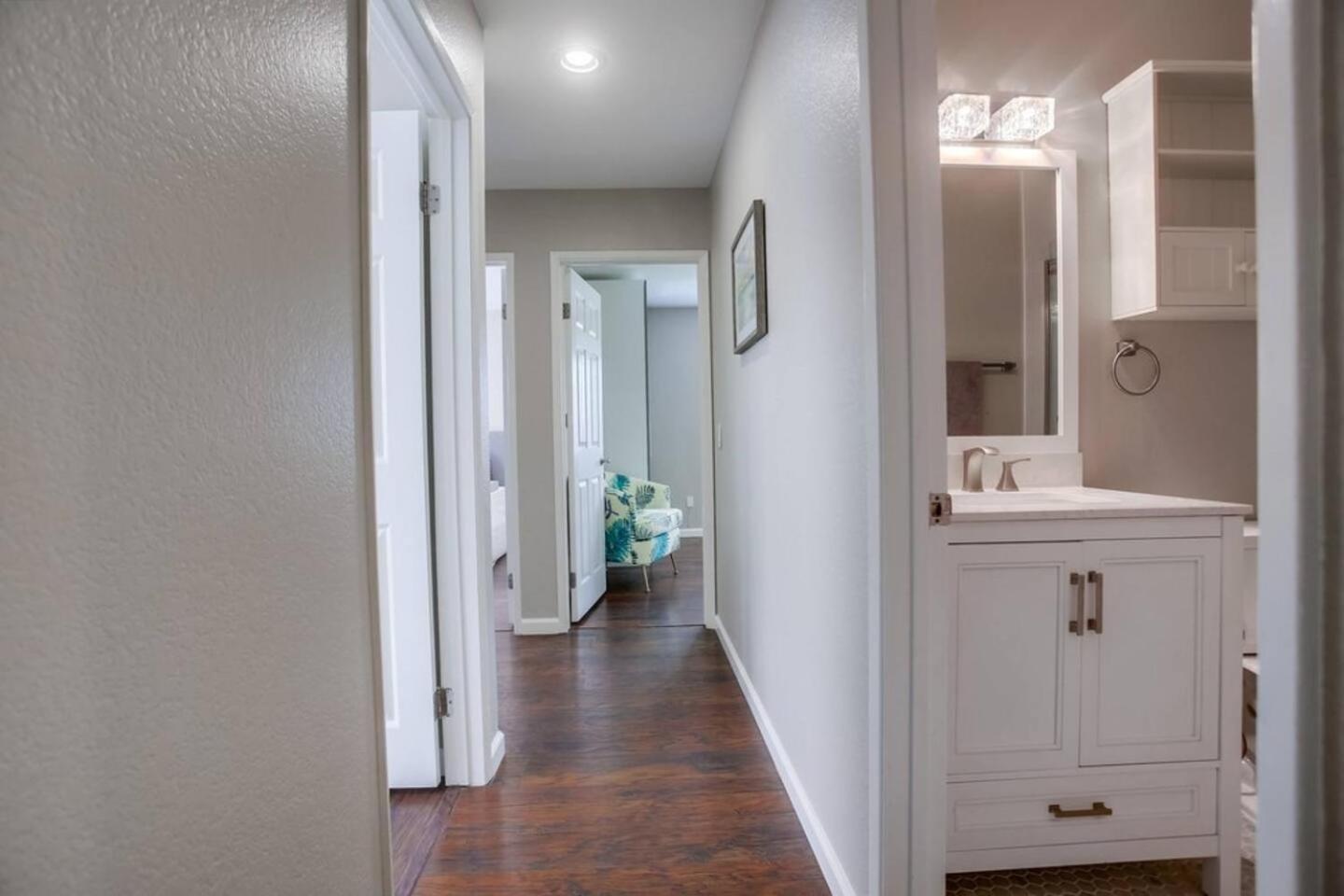 15 Min From Torrey Pines State And Golf