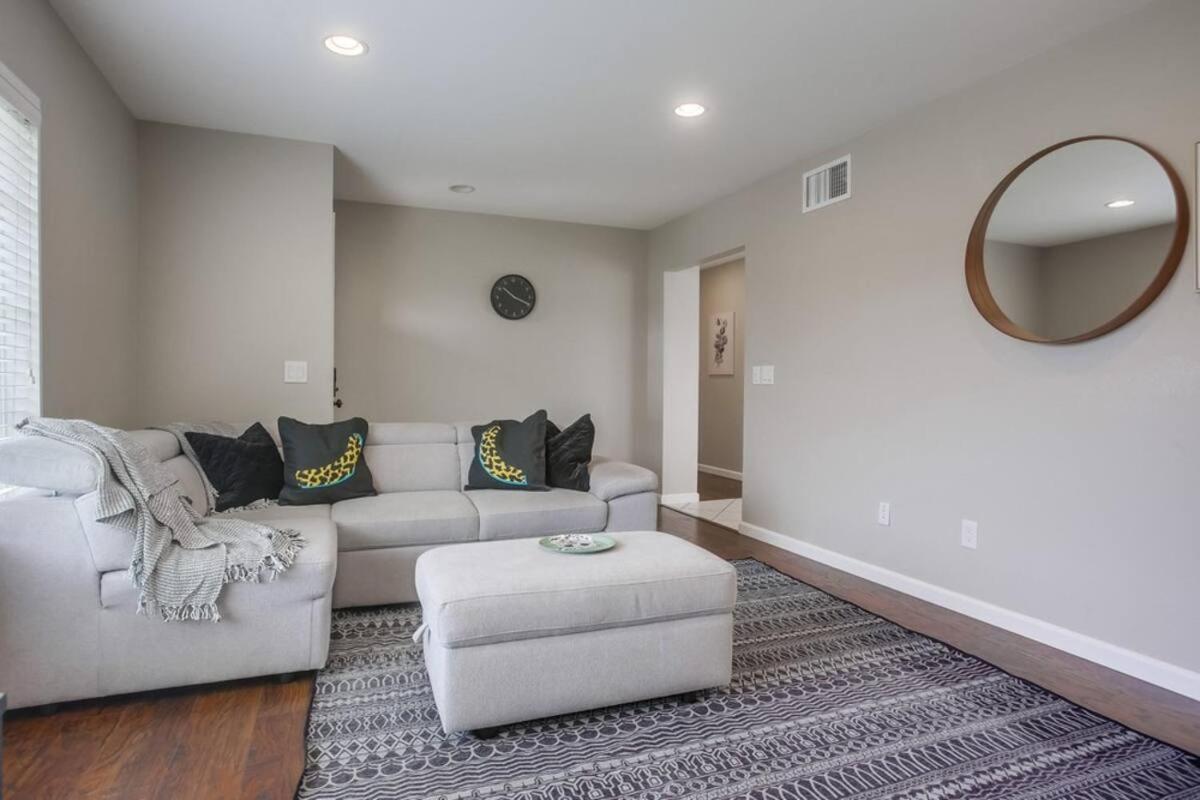 Holiday home 15 Min From Torrey Pines State And Golf